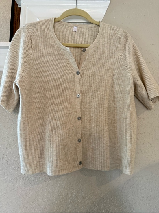 Sweaters - Women's Short Sleeve sweater cardigan- Beige